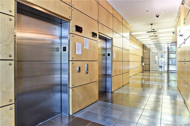 Photo - 33 N Water St Unit 608