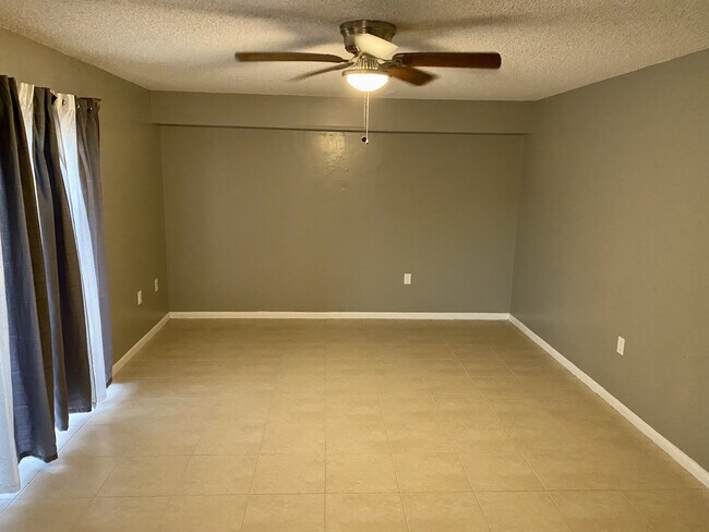 Photo - 619 6th Way