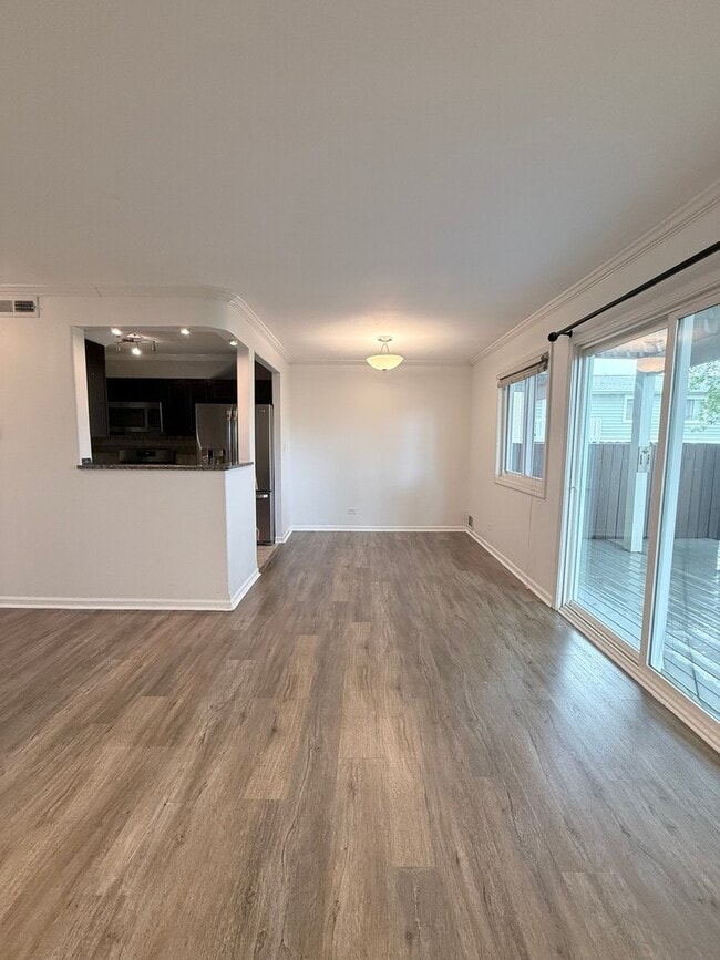 Photo - 2023 Raleigh Pl