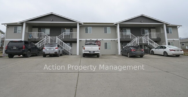 Building Photo - 2 bed 1 bath apartment in Port Angeles, close to Peninsula College and the Olympic National Par Unit #5