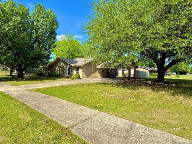 Photo - 2311 Cottingham Dr