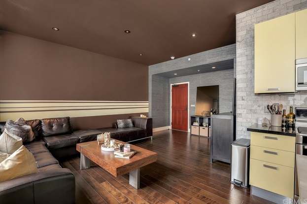 Photo - 460 S Spring St