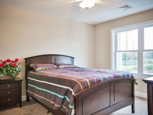 Photo - Longview Place Apartments - Two Bedroom Two Bath with Stackable Washer/Dryer