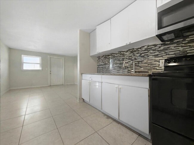 Photo - 5406 Sholtz St Unit B