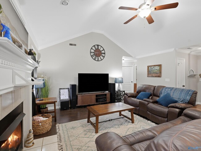 Photo - 140 Poplar Green Ln