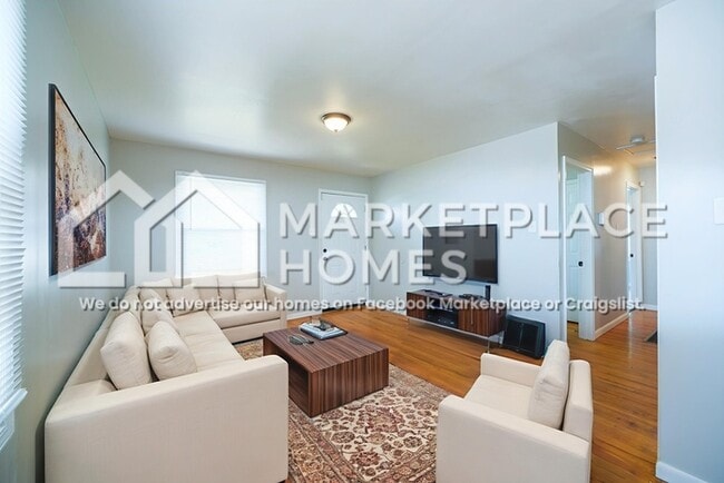 Photo - 312 Banff Cir