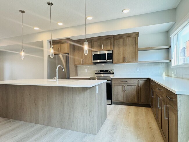 Photo - 20295 Seton Way SE