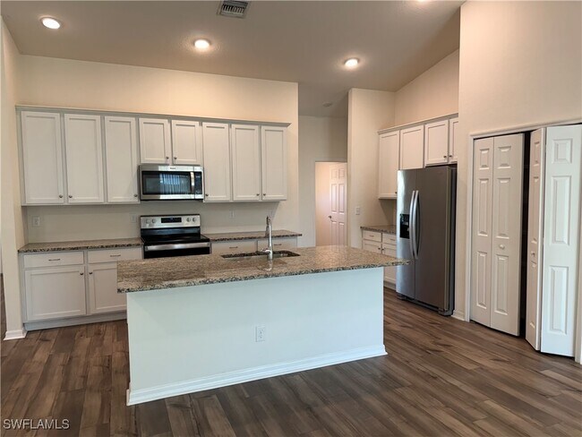 Photo - 1712 SW 3rd Terrace