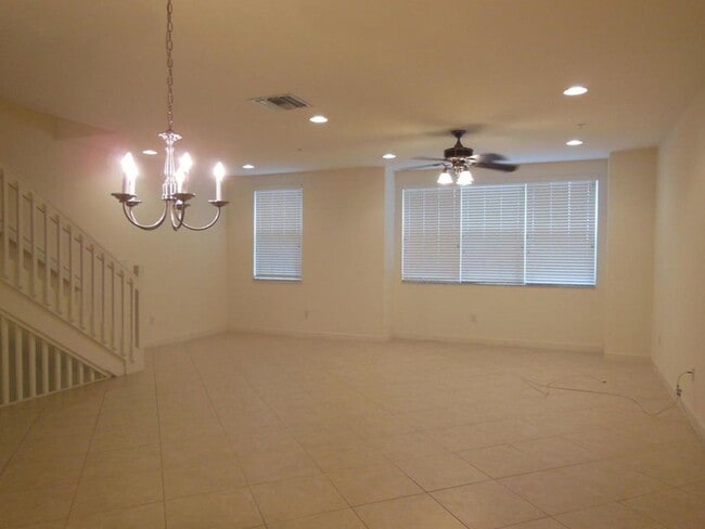 Photo - 590 Amador Ln