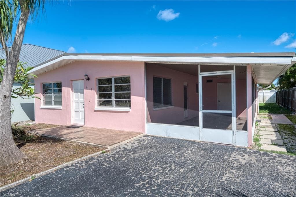 Photo - 613 107th Ave N