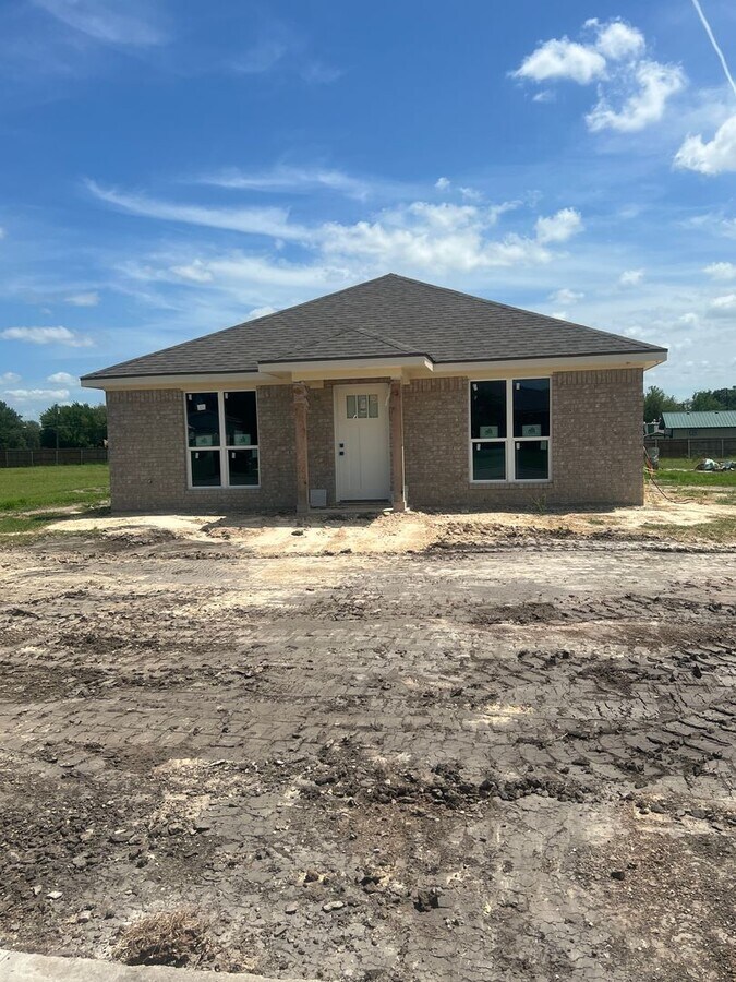 BRAND NEW BUILD - BRAND NEW BUILD House