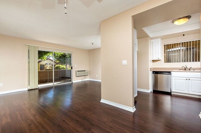 Renovated 1BR/1BA