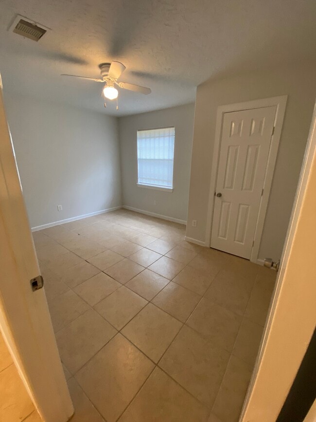 Photo - 10843 Fairland Dr
