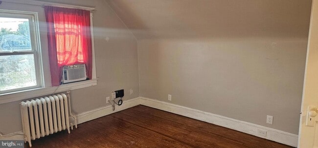 Photo - 2912 Hillcrest Ave