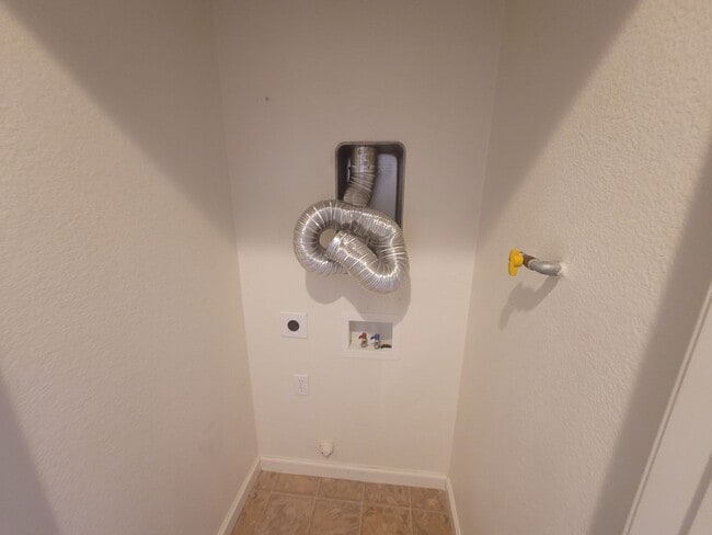 Photo - 3391 Walker Rd