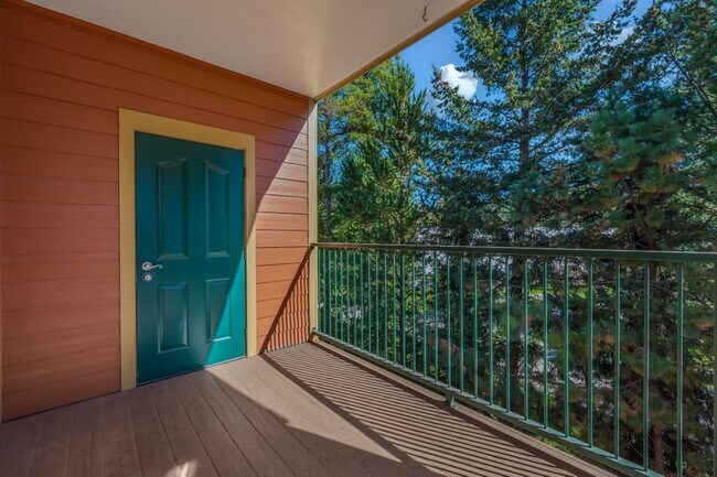 Photo - Pheasant Run Condo- 3rd floor NEW PAINT & ...