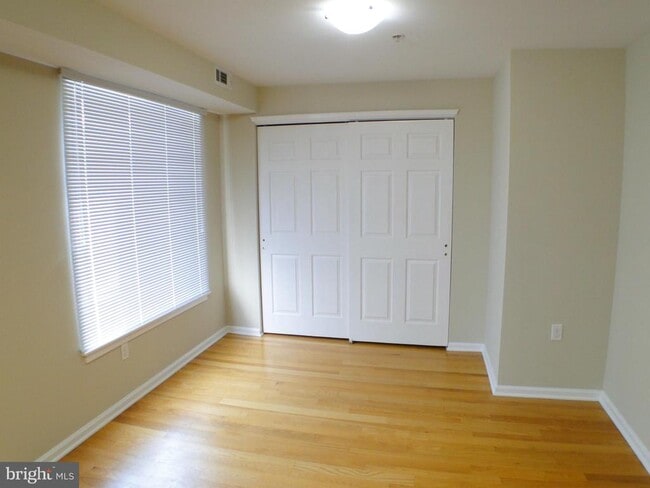 Photo - 115 Morton Ave