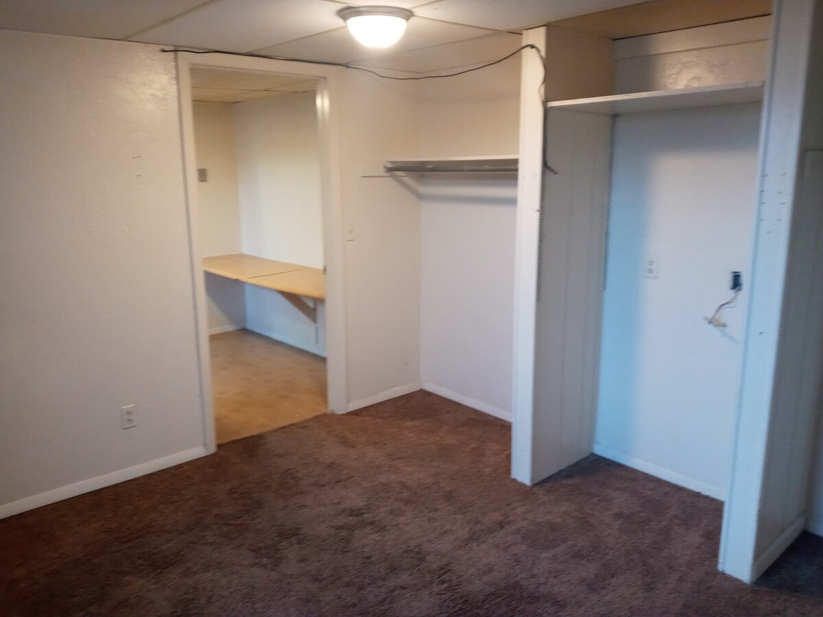 Photo - 340 S Wagon Wheel Dr