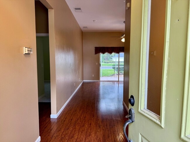 Photo - IMMACULATE 2 Bedroom / 2 Bathroom in Country Club of Mount Dora!