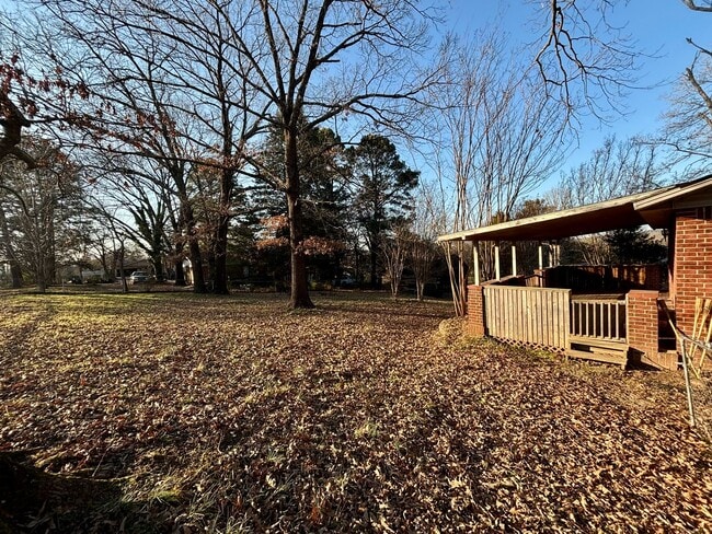 Photo - Introducing a charming 2-bedroom, 1-bathroom house in the desirable location of Russellville, AR.