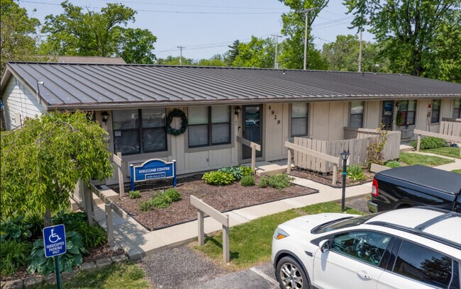 Oficina - Amhurst Apartments