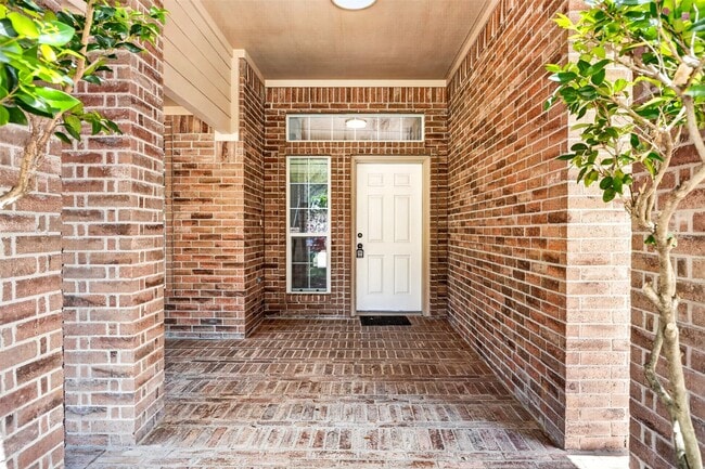 Photo - 19246 Hopeview Ct