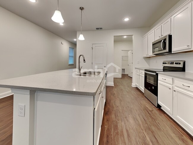 579 Onate Cir