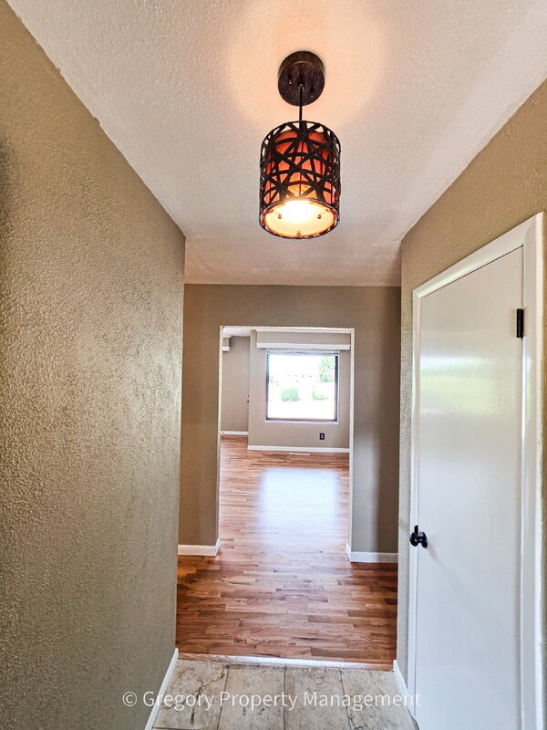 Photo - 1715 Holbrook Ave