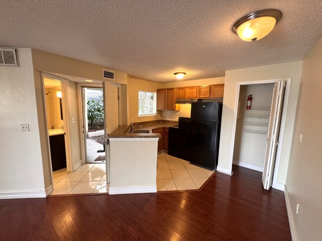 Photo - 1940 Lake Atriums Cir Townhome