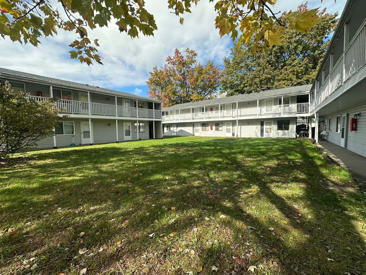 Photo - 520 Massillon