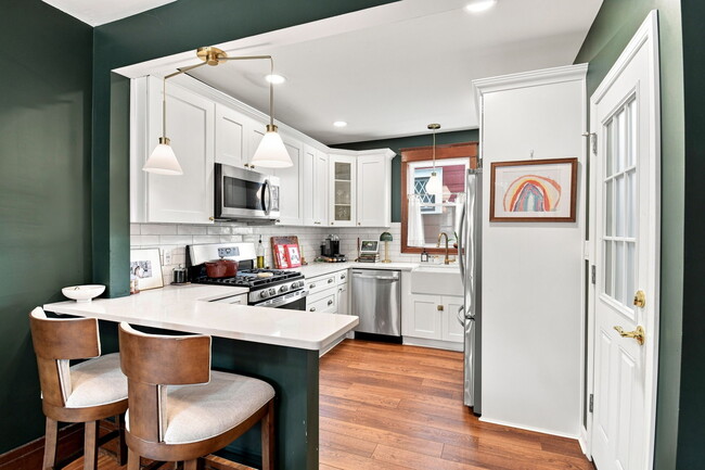 434 Parkside Ave Unit Lower