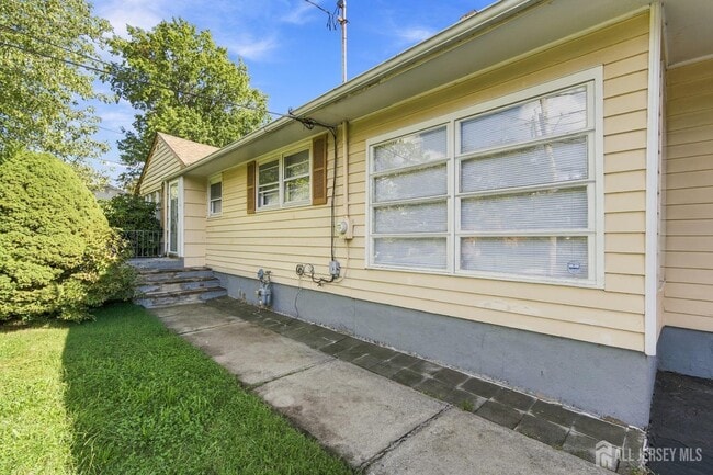 943 New Dover Rd