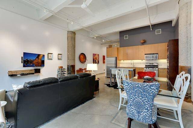 Photo - 700 N Washington Ave