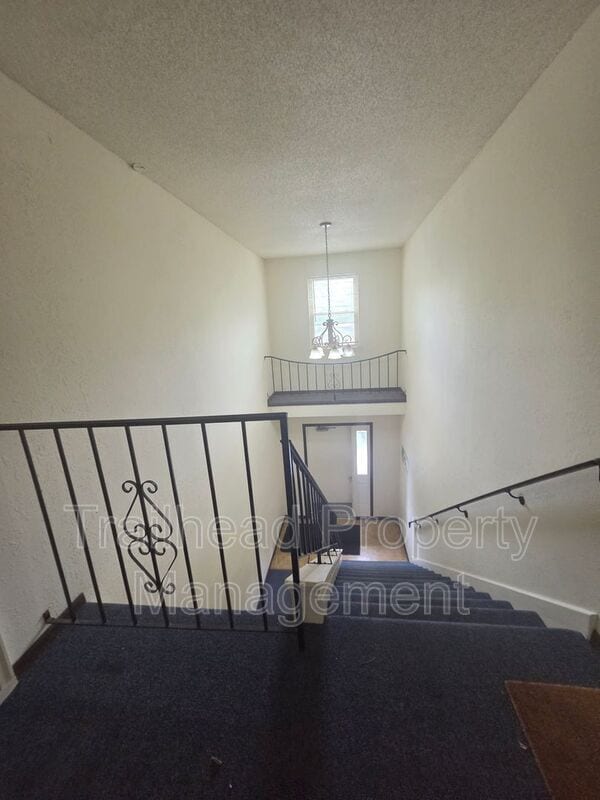 Photo - 1302 T C Rd