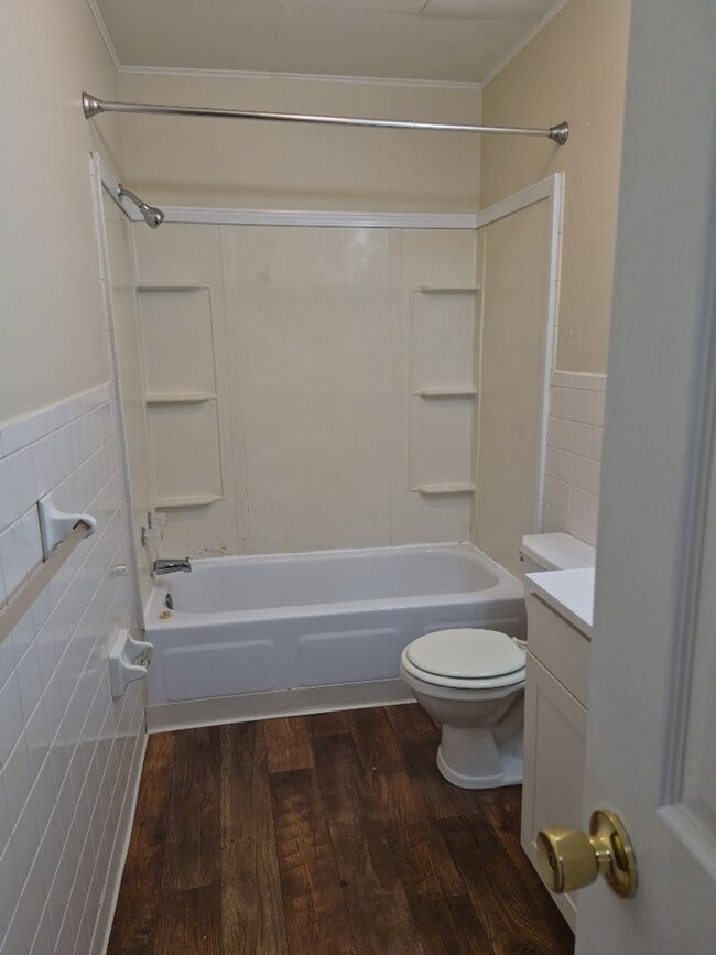 Photo - Bailey Apartments Unit 09