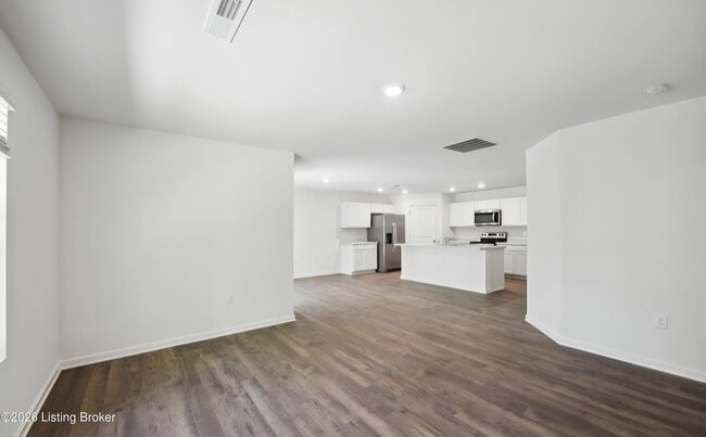 Photo - 156 Coral Springs Parkway