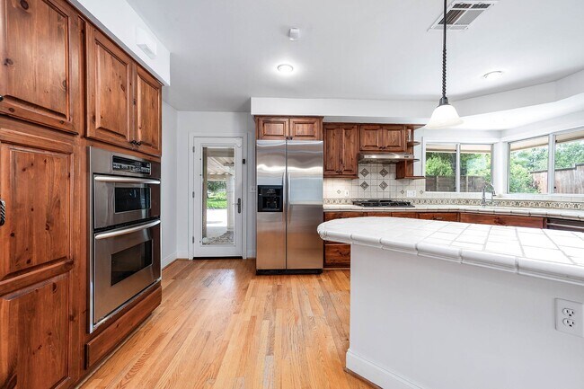 Photo - 6825 Bellgreen Dr