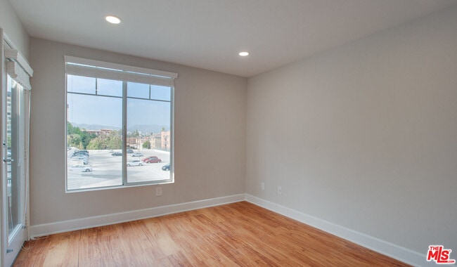 Photo - 5551 W 6th St Unit 3-415