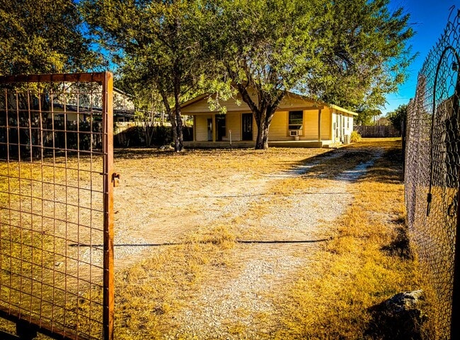 Building Photo - 12742 Paseo Arbol