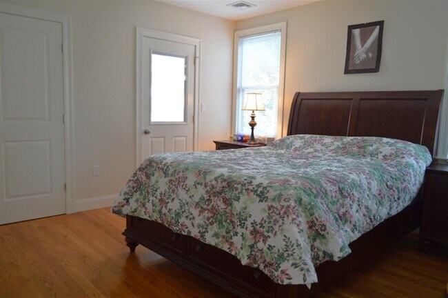 Photo - 128 Cherry St Unit 2