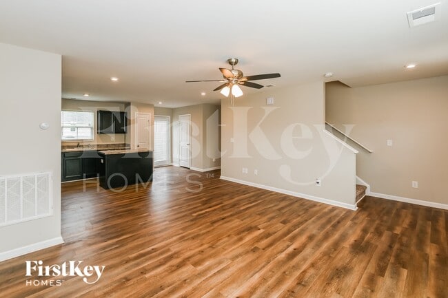 Photo - 7415 Irwin Rd