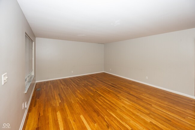 Photo - 628 Ash Dr