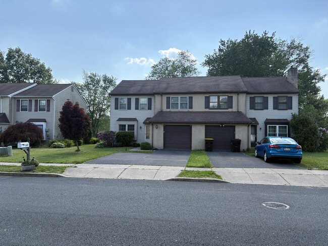 Building Photo - 167 Sunshine Dr