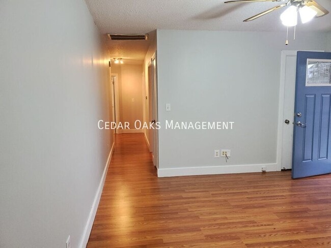 Photo - 2202 Dogwood Pl