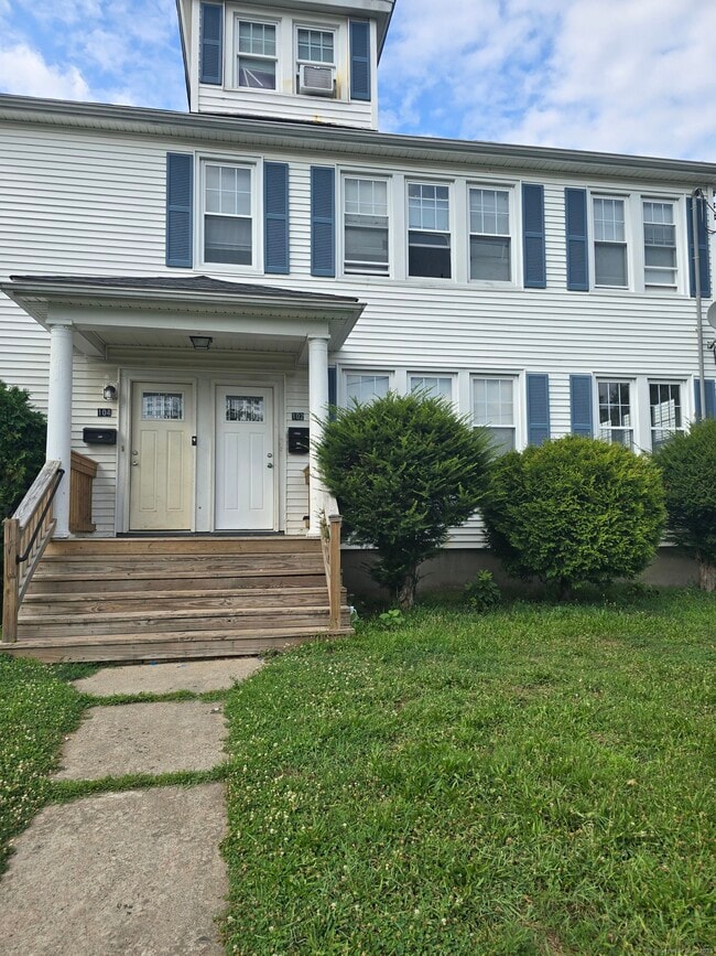 Building Photo - 102 Thomaston St Rental