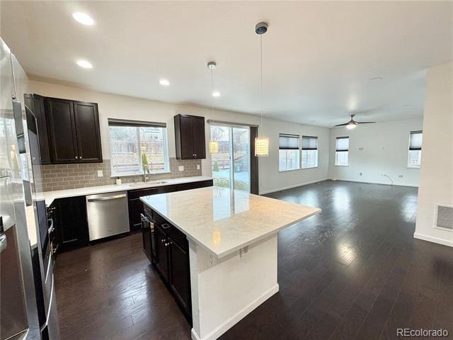 Photo - 11056 Hayloft St