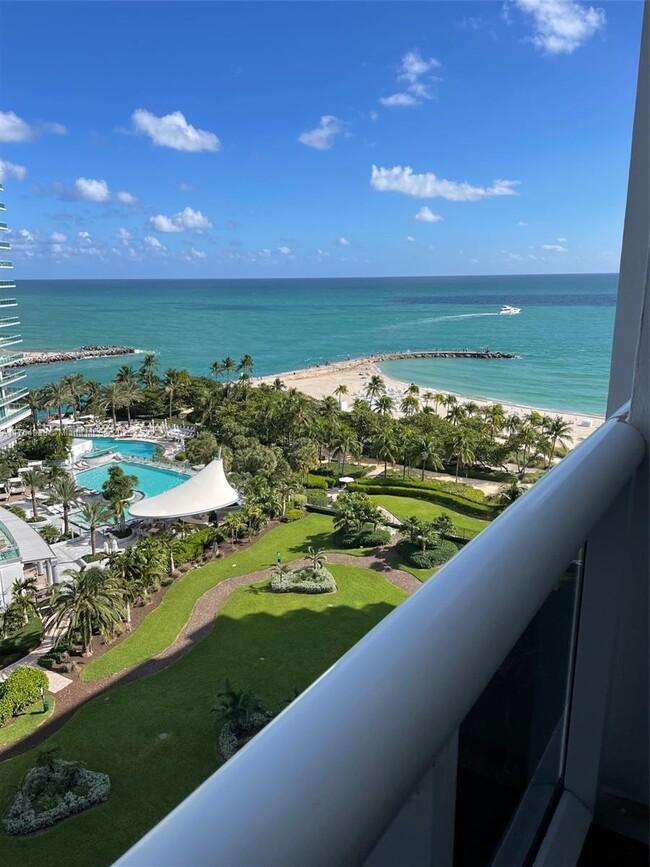 Building Photo - 10275 Collins Ave Unit 1201 Rental