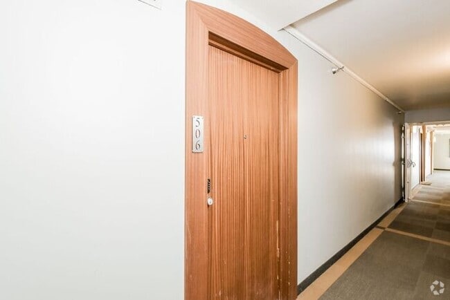 Building Photo - 601 W 11th Ave Rental