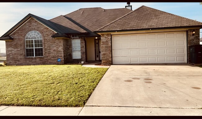 Building Photo - 5508 Birdcreek Dr Rental