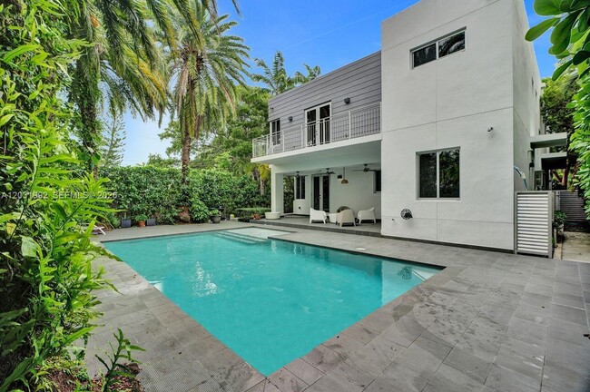 Photo - 6340 SW 80th St